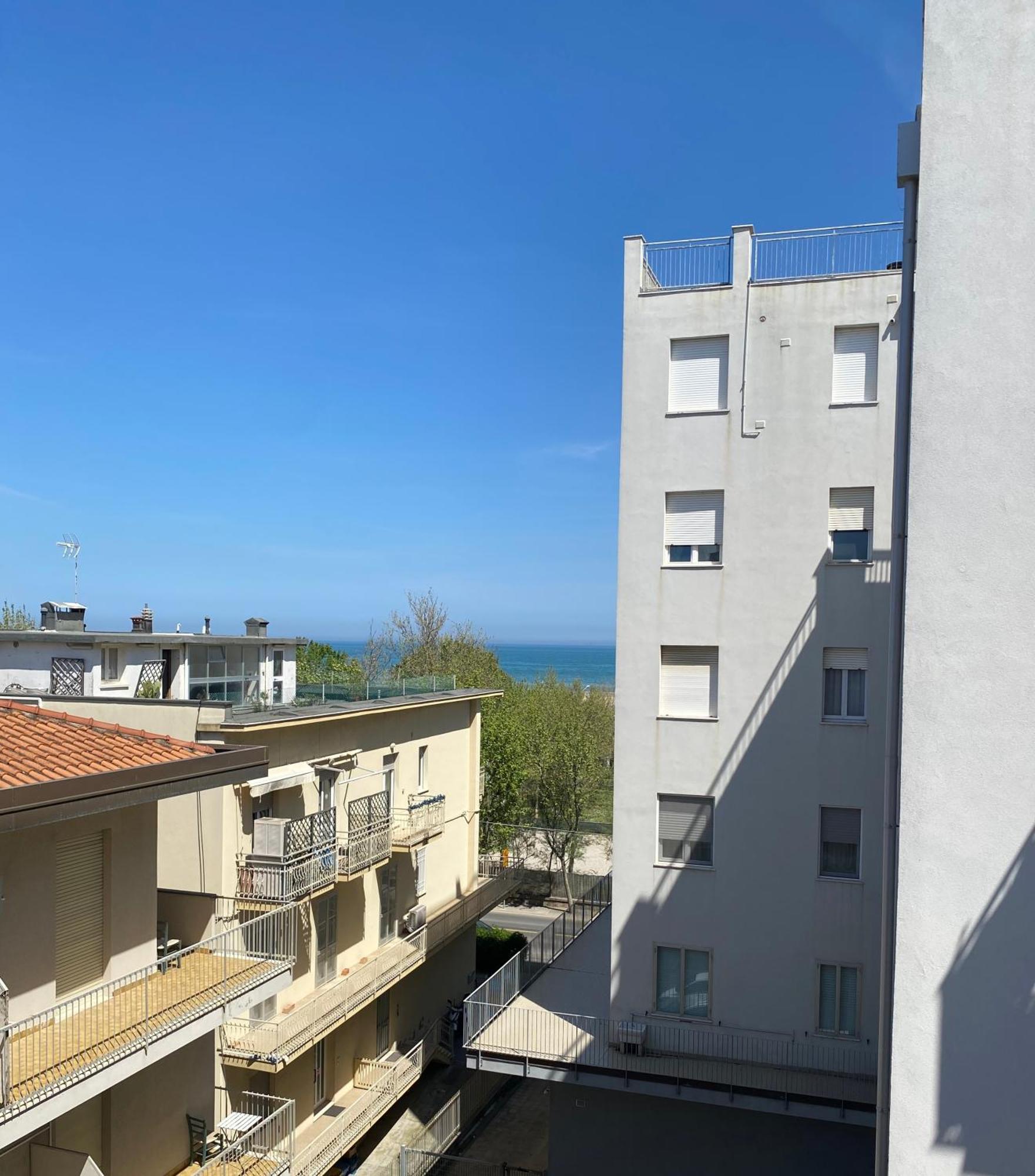 Hotel Loretta Ріміні Екстер'єр фото